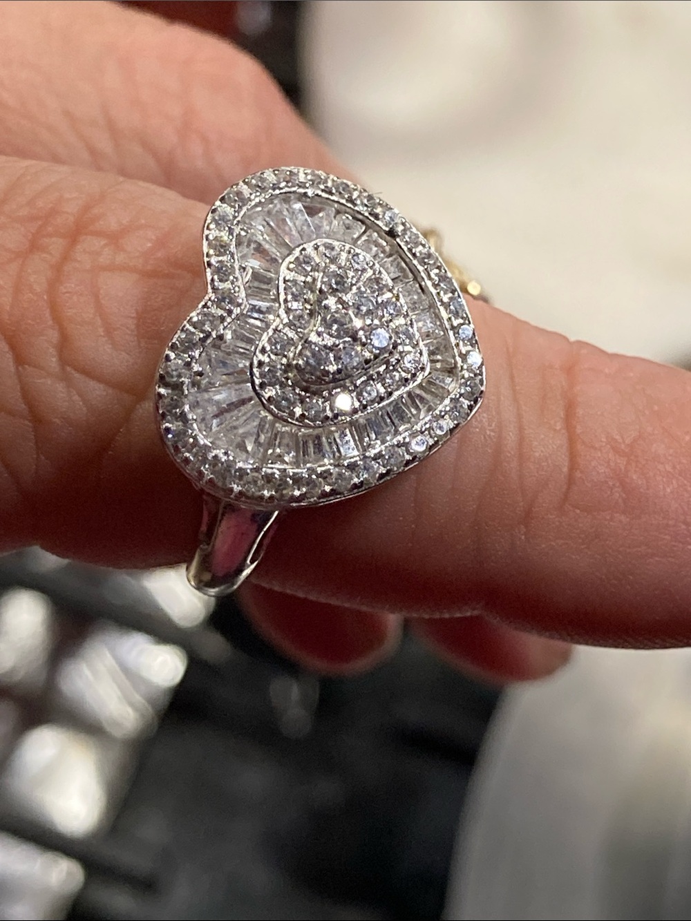 925 Silver CZ Heart Ring - Picture 7 of 11
